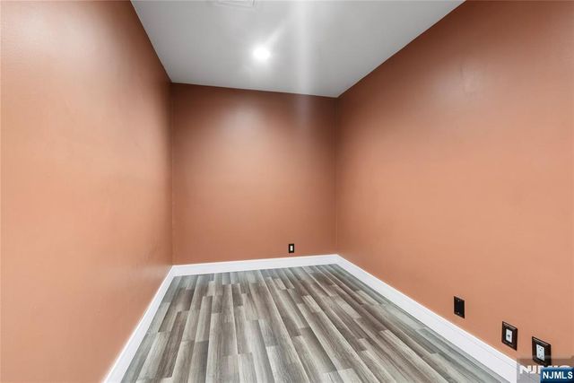 300 Gorge Road 2, Cliffside Park, NJ 07010