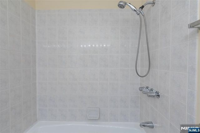 300 Gorge Road 2, Cliffside Park, NJ 07010