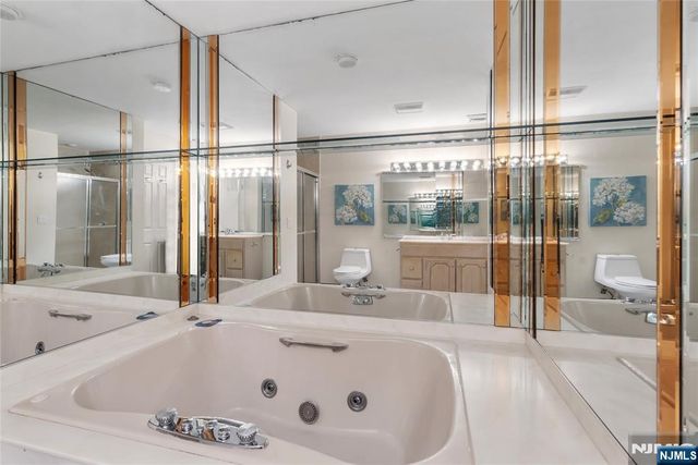 300 Gorge Road 2, Cliffside Park, NJ 07010