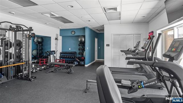 300 Gorge Road 2, Cliffside Park, NJ 07010