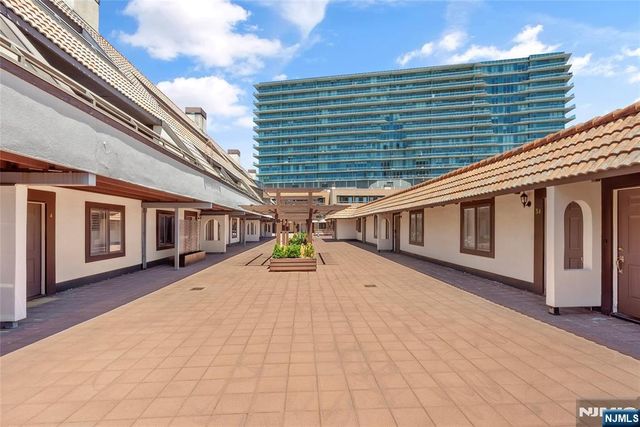 300 Gorge Road 2, Cliffside Park, NJ 07010