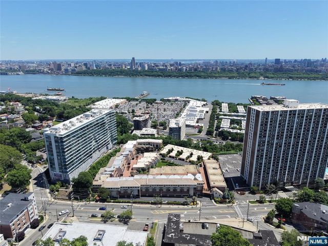 300 Gorge Road 2, Cliffside Park, NJ 07010