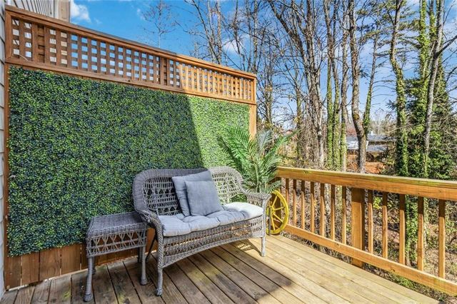 1520 Bluff Valley, Gainesville, GA 30504