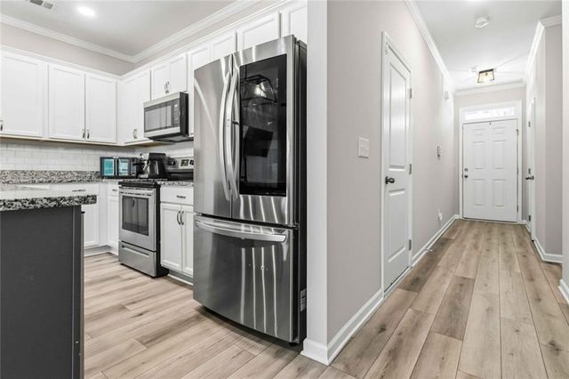 1520 Bluff Valley, Gainesville, GA 30504