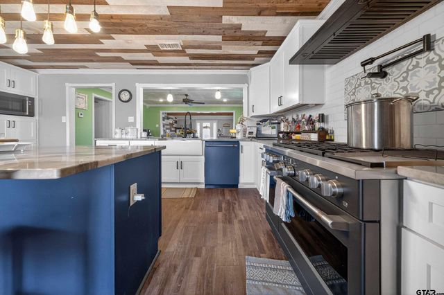 22384 CR 445, Lindale, TX 75771