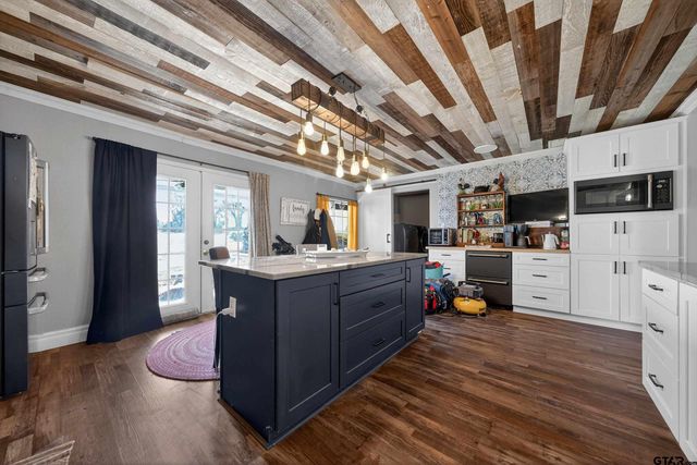 22384 CR 445, Lindale, TX 75771