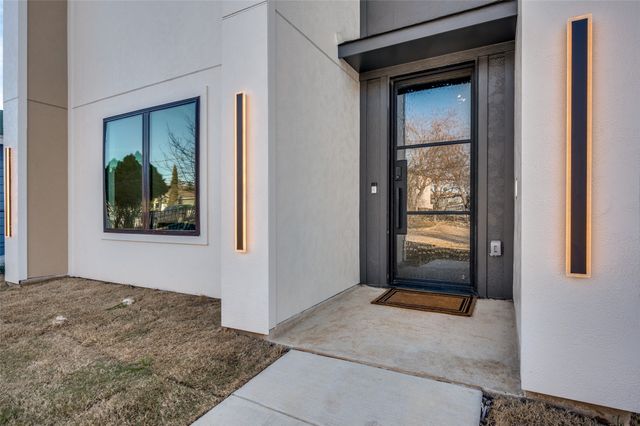 1836 Pueblo Street, Dallas, TX 75212