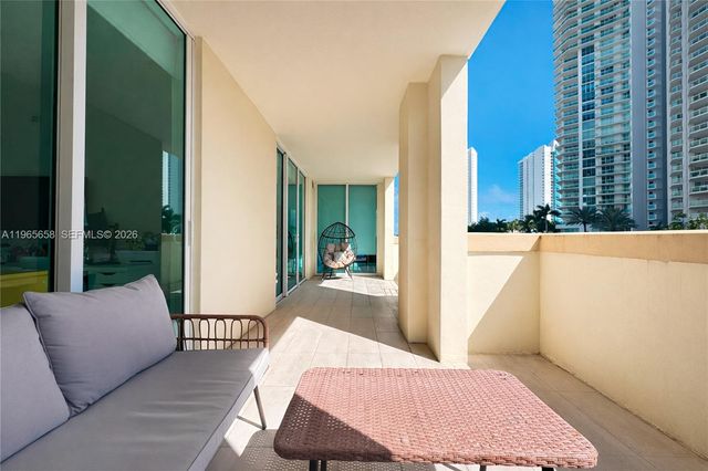 250 Sunny Isles Boulevard TH207, Sunny Isles Beach, FL 33160