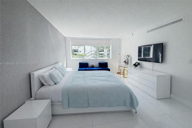 250 Sunny Isles Boulevard TH207, Sunny Isles Beach, FL 33160