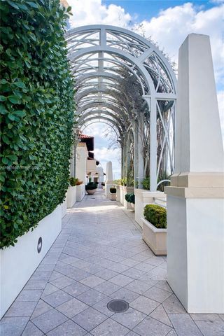 250 Sunny Isles Boulevard TH207, Sunny Isles Beach, FL 33160