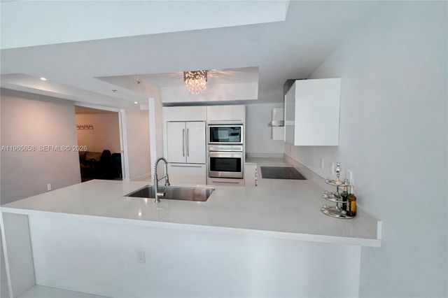250 Sunny Isles Boulevard TH207, Sunny Isles Beach, FL 33160