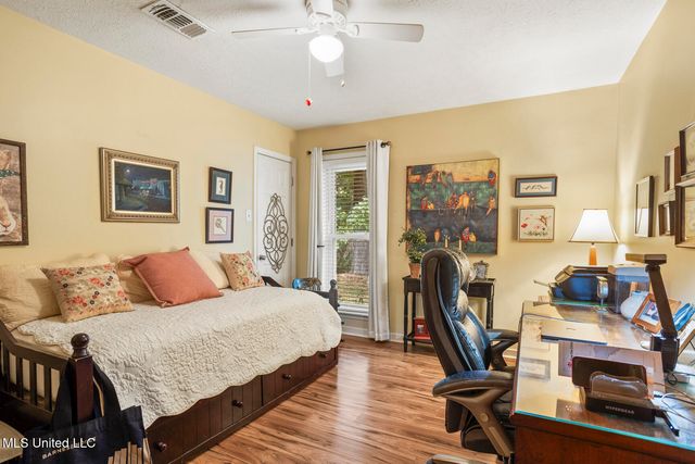 102 Spanish Moss Drive, Clinton, MS 39056