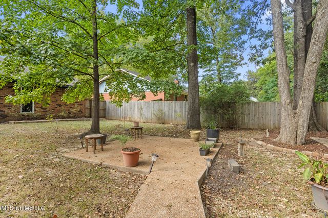 102 Spanish Moss Drive, Clinton, MS 39056