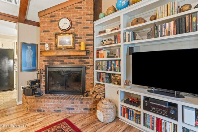 102 Spanish Moss Drive, Clinton, MS 39056