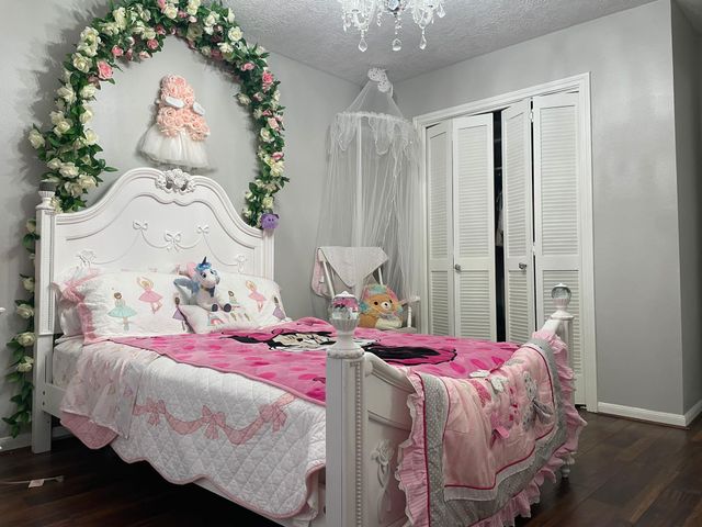 14227 Sandfield Drive, Houston, TX 77077