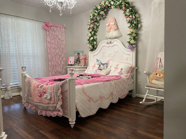 14227 Sandfield Drive, Houston, TX 77077