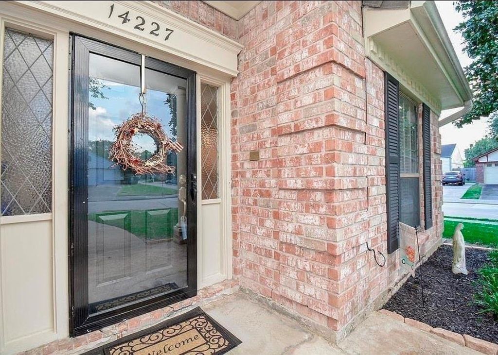 14227 Sandfield Drive, Houston, TX 77077