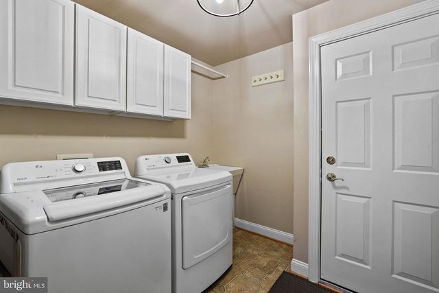 24266 SUNNY MEADOW LN, Aldie, VA 20105