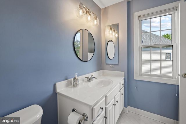 24266 SUNNY MEADOW LN, Aldie, VA 20105