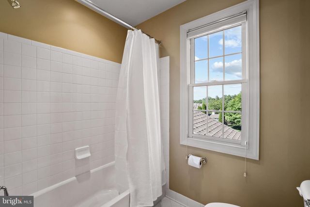24266 SUNNY MEADOW LN, Aldie, VA 20105