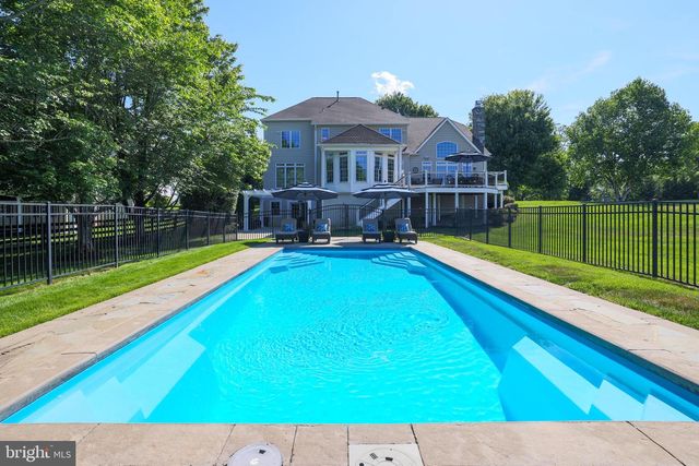 24266 SUNNY MEADOW LN, Aldie, VA 20105