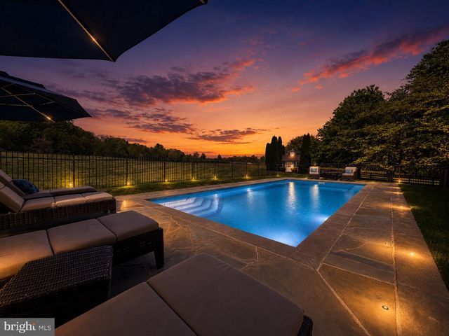 24266 SUNNY MEADOW LN, Aldie, VA 20105