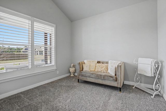 7407 S Walnut Avenue, Broken Arrow, OK 74011