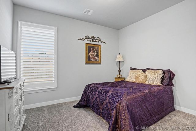 7407 S Walnut Avenue, Broken Arrow, OK 74011