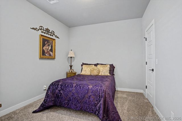 7407 S Walnut Avenue, Broken Arrow, OK 74011