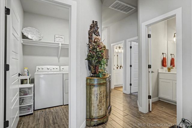 7407 S Walnut Avenue, Broken Arrow, OK 74011