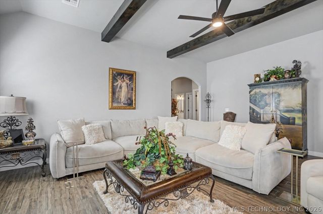 7407 S Walnut Avenue, Broken Arrow, OK 74011