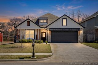 7407 S Walnut Avenue, Broken Arrow, OK 74011