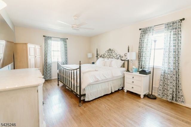 63 Independence Dr, East Brunswick Twp., NJ 08816