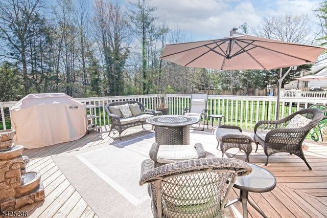 63 Independence Dr, East Brunswick Twp., NJ 08816