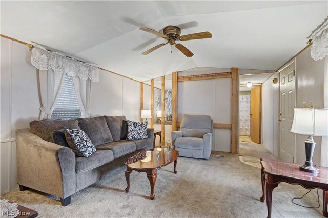 1517 Lady Anne, Streetsboro, OH 44241