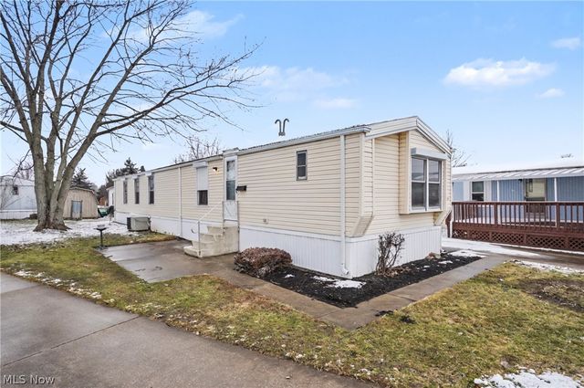 1517 Lady Anne, Streetsboro, OH 44241