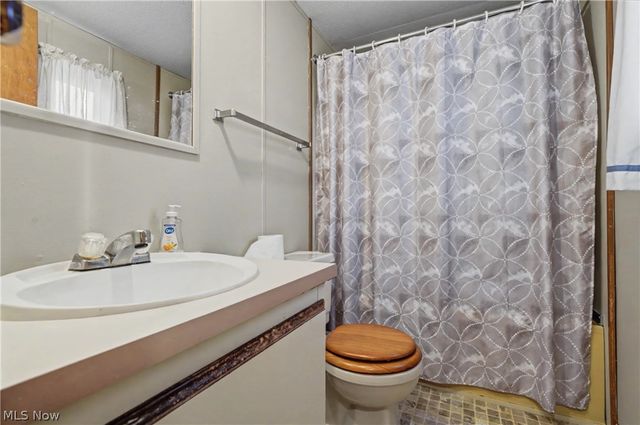 1517 Lady Anne, Streetsboro, OH 44241