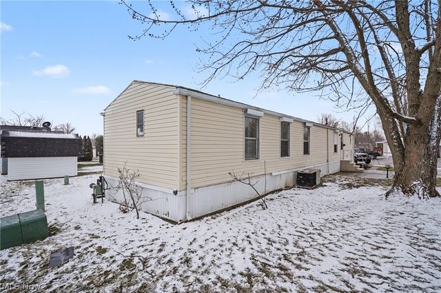 1517 Lady Anne, Streetsboro, OH 44241