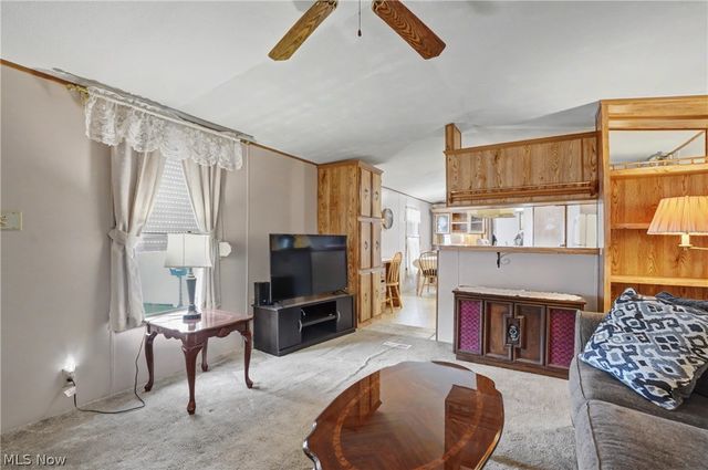 1517 Lady Anne, Streetsboro, OH 44241