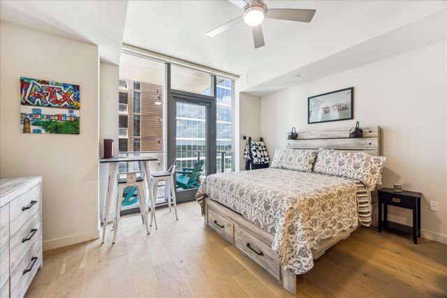 44 East Ave 1806, Austin, TX 78701