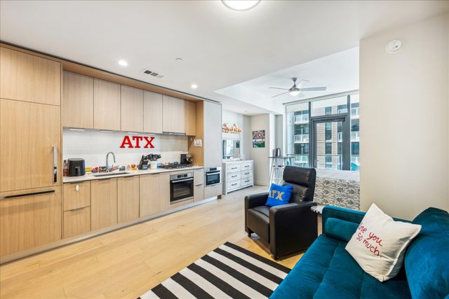 44 East Ave 1806, Austin, TX 78701