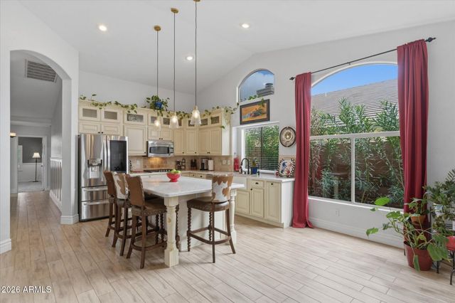 981 E CONSTITUTION Drive, Gilbert, AZ 85296