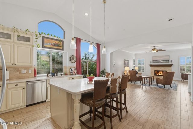 981 E CONSTITUTION Drive, Gilbert, AZ 85296