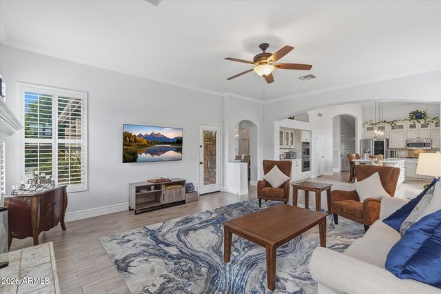 981 E CONSTITUTION Drive, Gilbert, AZ 85296