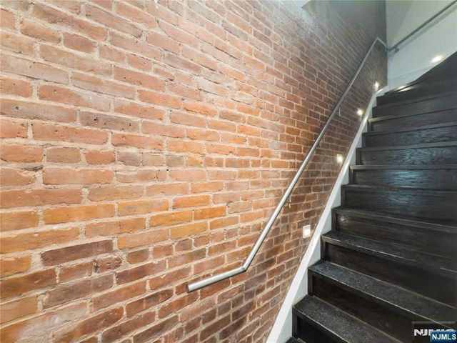227 Montgomery Street 2, Jersey City, NJ 07302