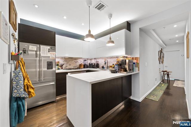 227 Montgomery Street 2, Jersey City, NJ 07302