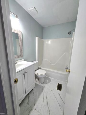 3912 Riverside CIR, Virginia Beach, VA 23453