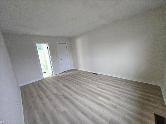 3912 Riverside CIR, Virginia Beach, VA 23453