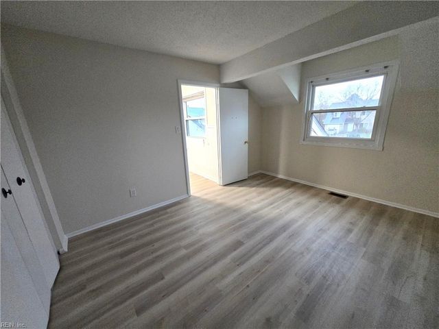 3912 Riverside CIR, Virginia Beach, VA 23453