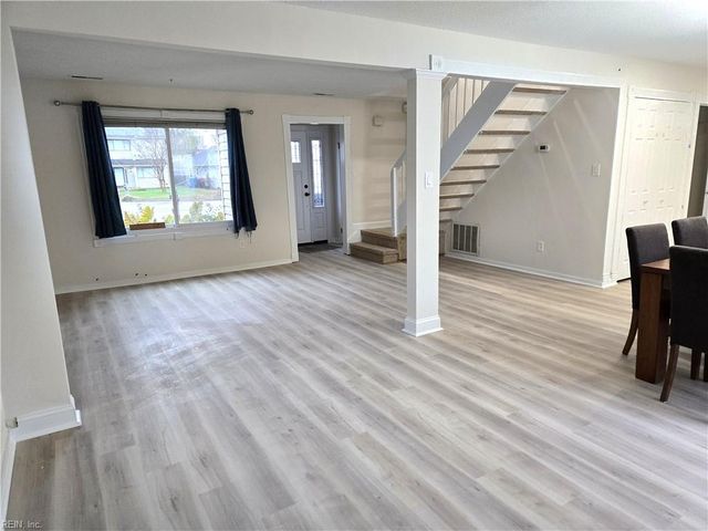 3912 Riverside CIR, Virginia Beach, VA 23453